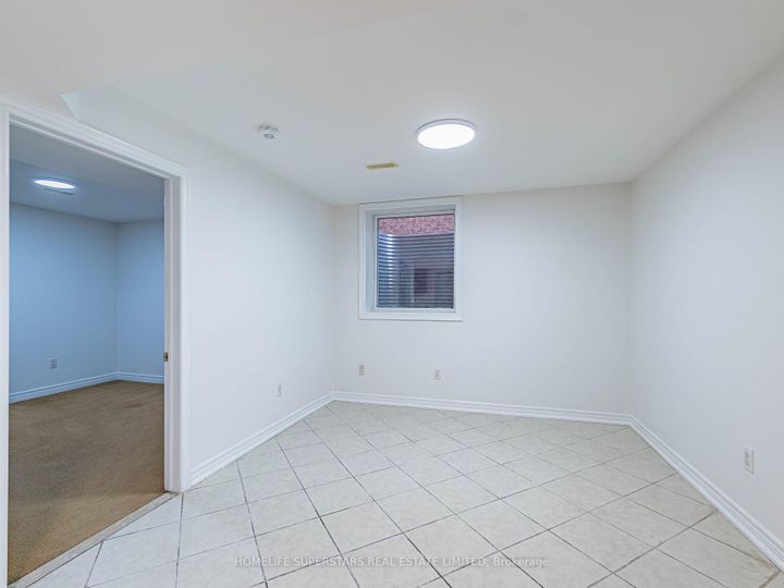 Photo 39 at 54 Hollybush Street, Wellington, Brampton