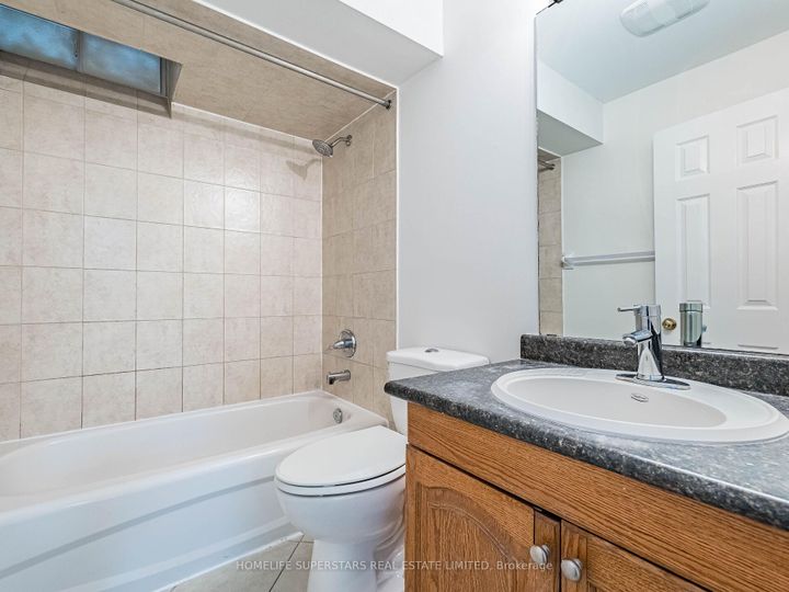 Photo 42 at 54 Hollybush Street, Wellington, Brampton