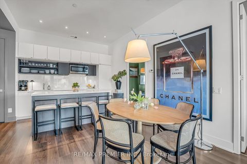 Photo 2 at 607 - 111 St. Clair Avenue W, St. Clair, Toronto