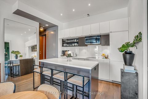 Photo 3 at 607 - 111 St. Clair Avenue W, St. Clair, Toronto