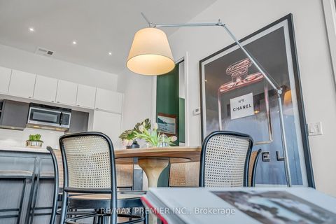 Photo 11 at 607 - 111 St. Clair Avenue W, St. Clair, Toronto