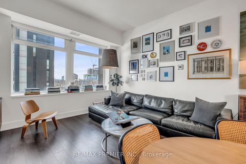 Photo 13 at 607 - 111 St. Clair Avenue W, St. Clair, Toronto