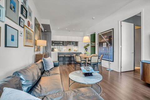 Photo 15 at 607 - 111 St. Clair Avenue W, St. Clair, Toronto