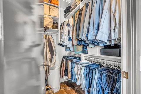 Photo 23 at 607 - 111 St. Clair Avenue W, St. Clair, Toronto