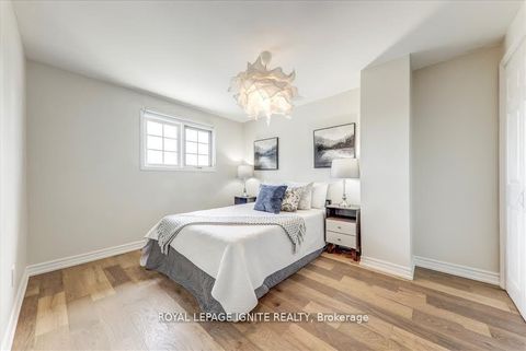 Photo 18 at 26 Halfmoon Square, Highland Creek, Toronto