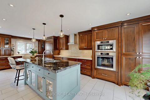 Photo 15 at 335 Forde Crescent, King City, King