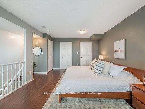 Photo 14 at 720 - 39 Oneida Crescent, Langstaff, Richmond Hill