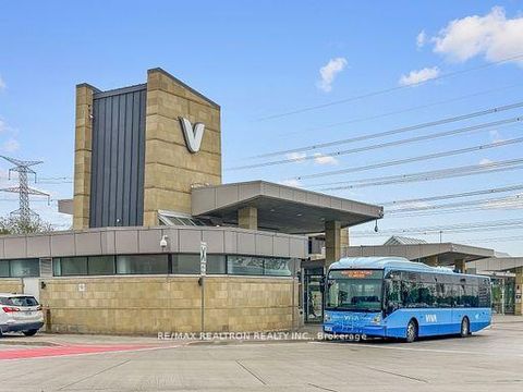 Photo 23 at 720 - 39 Oneida Crescent, Langstaff, Richmond Hill