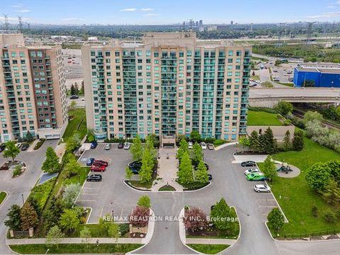 Photo 25 at 720 - 39 Oneida Crescent, Langstaff, Richmond Hill
