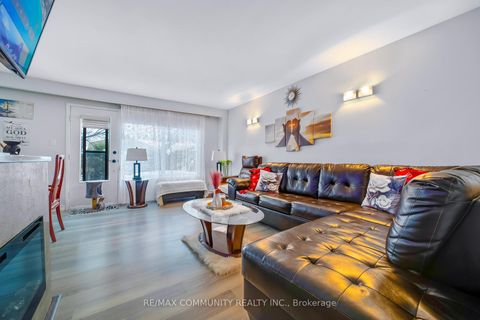 Photo 6 at 50 - 351 Military Trail, Morningside, Toronto