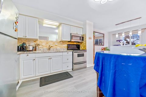 Photo 12 at 50 - 351 Military Trail, Morningside, Toronto