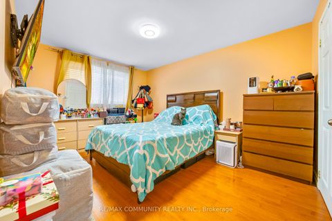 Photo 17 at 50 - 351 Military Trail, Morningside, Toronto