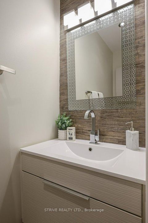 Photo 20 at 11 Lorraine Court, Bowmanville, Clarington