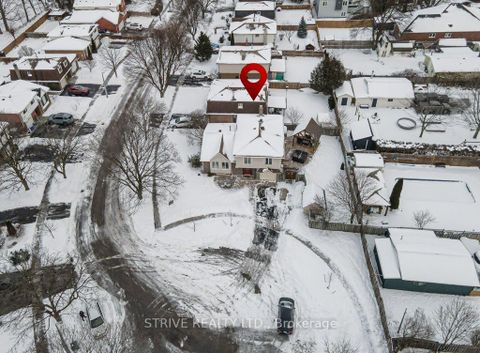 Photo 48 at 11 Lorraine Court, Bowmanville, Clarington