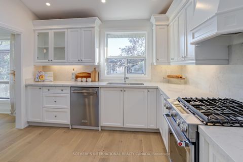 Photo 6 at 34 Euphrasia Drive, Glen Park, Toronto