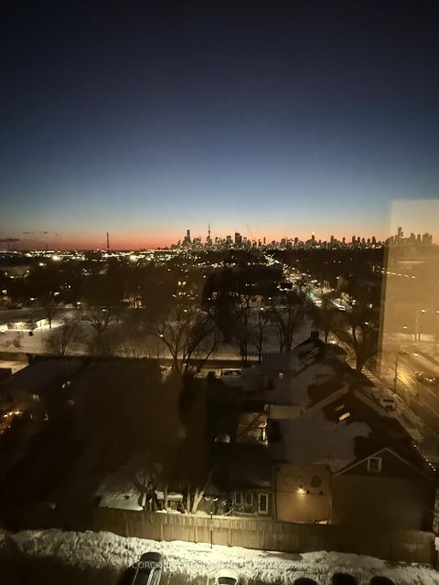 Photo 32 at 819 - 1050 Eastern Avenue, Coxwell, Toronto