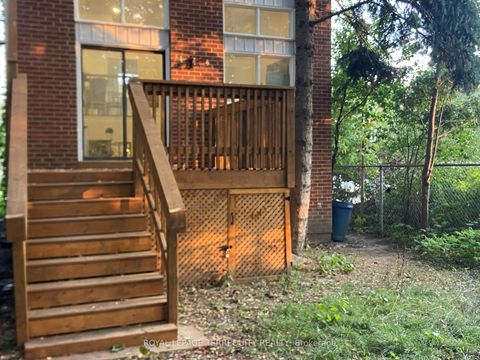 Photo 3 at 28 Festival Drive, Branson, Toronto