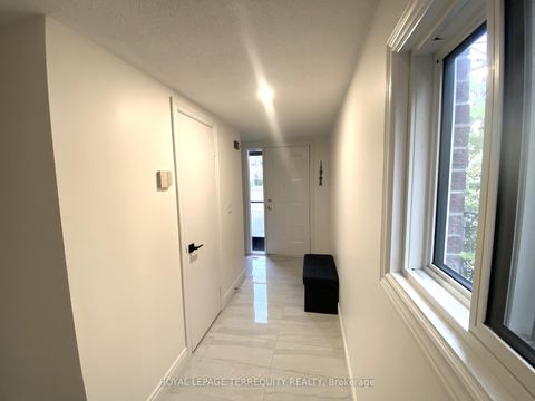 Photo 5 at 28 Festival Drive, Branson, Toronto