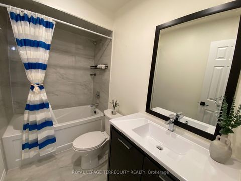 Photo 15 at 28 Festival Drive, Branson, Toronto