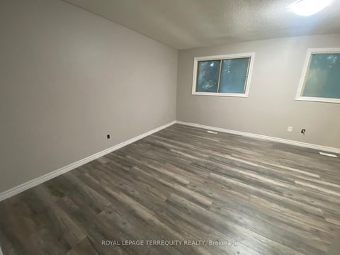 Photo 17 at 28 Festival Drive, Branson, Toronto