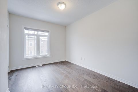 Photo 16 at 119 Gordon Circle, College Manor, Newmarket