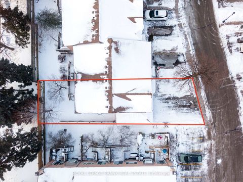 Photo 35 at 23 - 385 THE EAST MALL, City Centre West, Toronto