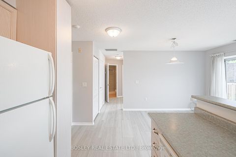 Photo 11 at 306 - 1387 Bayview Avenue, Leaside, Toronto