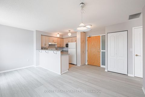 Photo 13 at 306 - 1387 Bayview Avenue, Leaside, Toronto