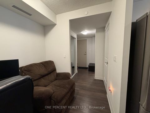 Photo 4 at 2010 - 20 Meadowglen Place, Woburn, Toronto