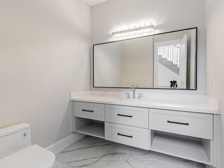 Photo 9 at 36A Elm Grove Avenue, Oak Ridges, Richmond Hill