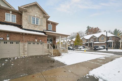 Photo 2 at 2 Prosser Crescent, Sutton & Jackson's Point, Georgina