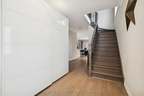 Photo 6 at 2 Prosser Crescent, Sutton & Jackson's Point, Georgina