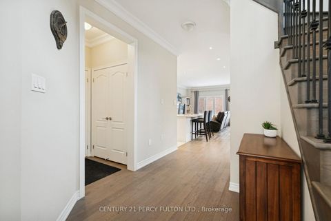 Photo 7 at 2 Prosser Crescent, Sutton & Jackson's Point, Georgina