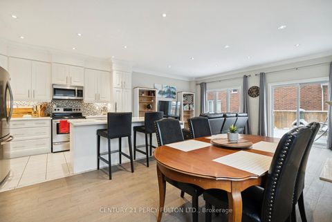 Photo 11 at 2 Prosser Crescent, Sutton & Jackson's Point, Georgina