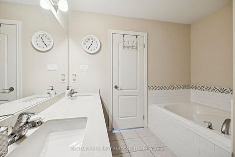 Photo 25 at 2 Prosser Crescent, Sutton & Jackson's Point, Georgina