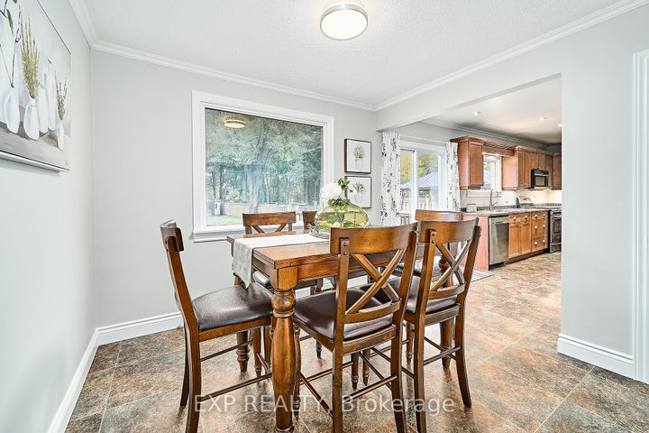 Photo 16 at 17 Eastwood Avenue N, Samac, Oshawa