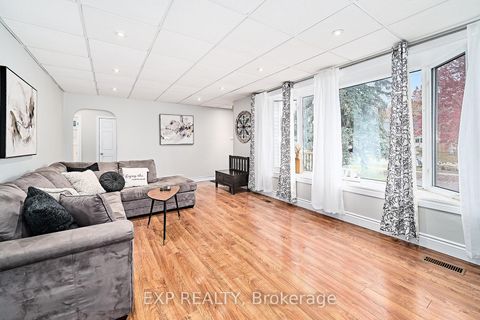 Photo 13 at 17 Eastwood Avenue N, Samac, Oshawa