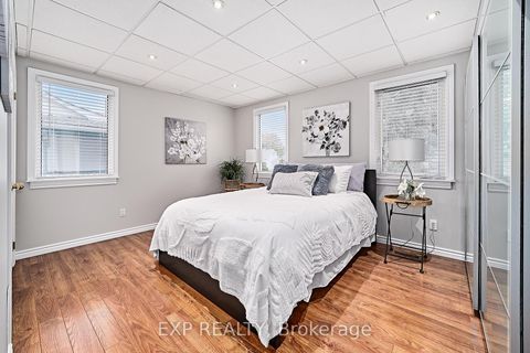 Photo 24 at 17 Eastwood Avenue N, Samac, Oshawa