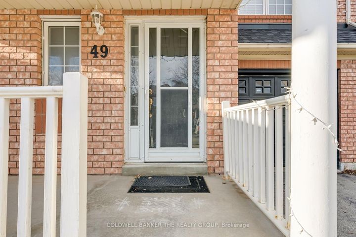 Photo 4 at 49 Seaside Circle, Wellington, Brampton