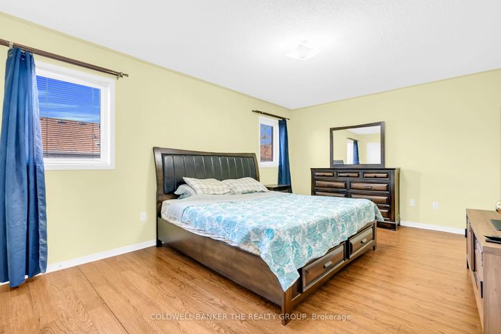 Photo 23 at 49 Seaside Circle, Wellington, Brampton