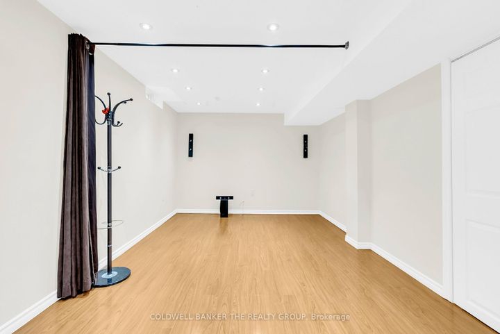 Photo 32 at 49 Seaside Circle, Wellington, Brampton