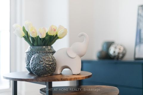 Photo 3 at 921 - 50 Power Street, Moss Park, Toronto