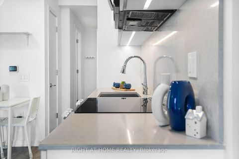 Photo 5 at 921 - 50 Power Street, Moss Park, Toronto