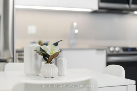 Photo 8 at 921 - 50 Power Street, Moss Park, Toronto