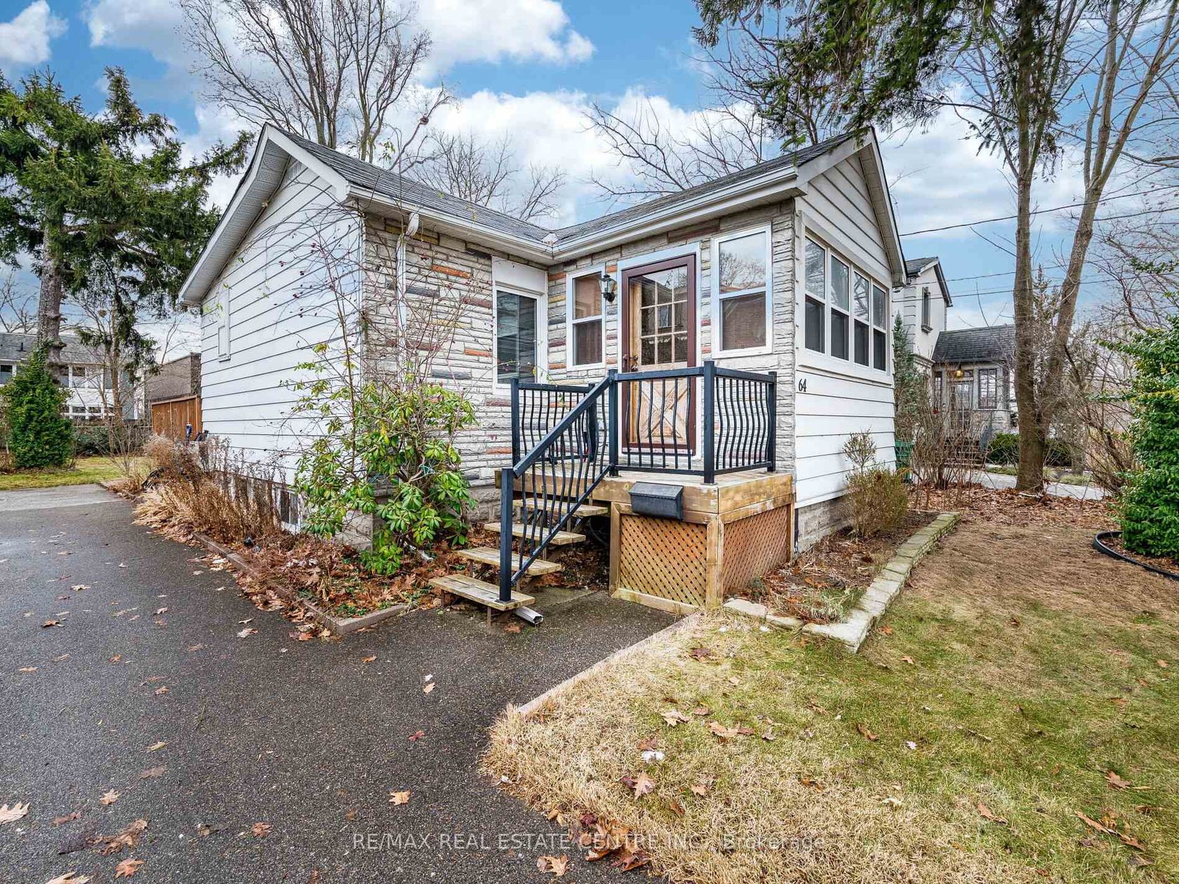 64 Eaglewood Boulevard, Mineola, Mississauga 