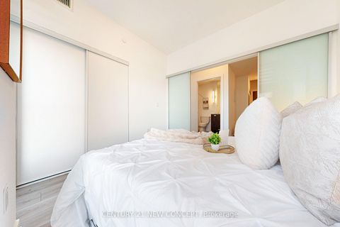 Photo 10 at 313 - 10 De Boers Drive, York University Heights, Toronto