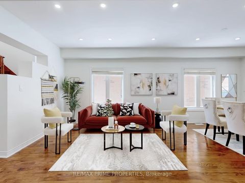 Photo 1 at 22 Waymount Avenue, Westbrook, Richmond Hill