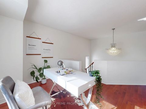 Photo 12 at 22 Waymount Avenue, Westbrook, Richmond Hill