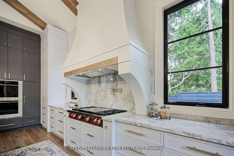 Photo 13 at 9 Sandpiper Court, Donalda, Toronto