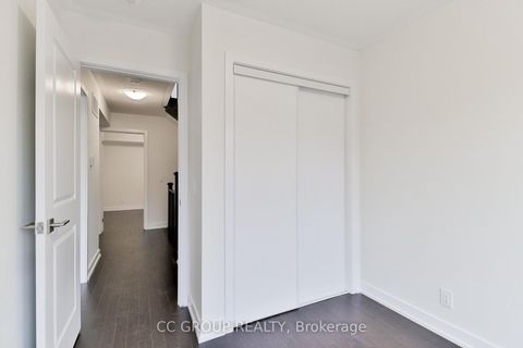 Photo 16 at 24 William Shearn Crescent, Angus Glen, Markham